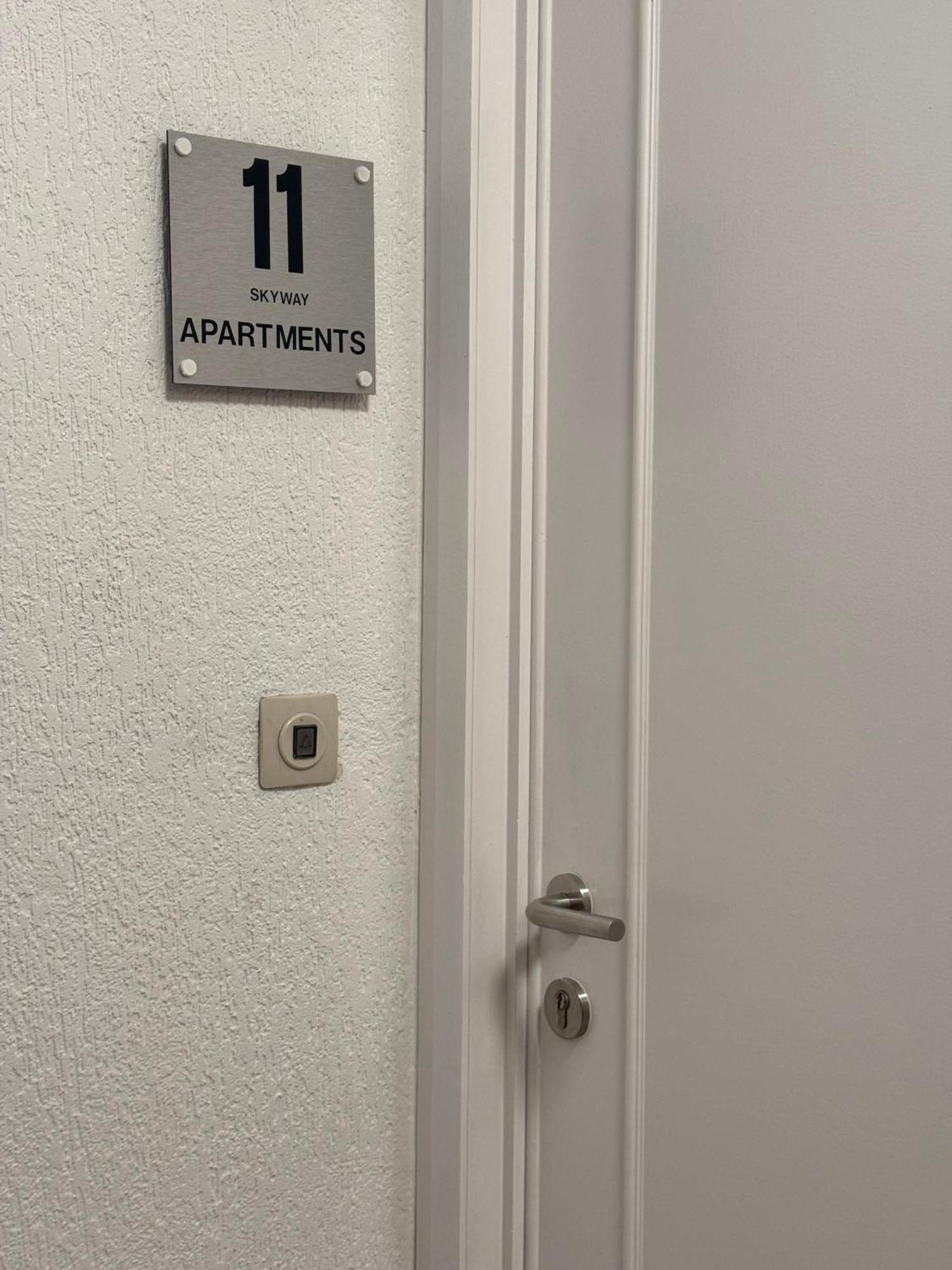 Skyway Airport Apartments 자벤템 외부 사진